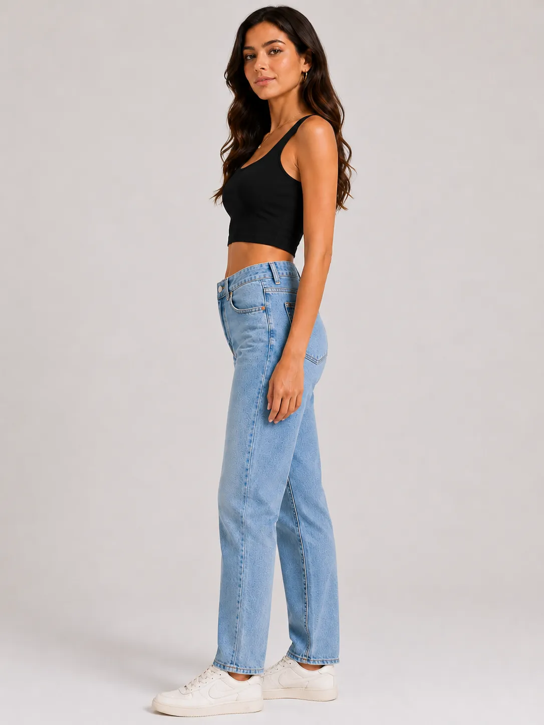 Ribbed Square-Neck Cropped Tank Top - Image 11